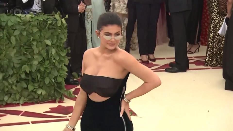 Sie verkauft Mehrheit an ihrer Firma 600 Millionen Dollar für Kylie Jenner