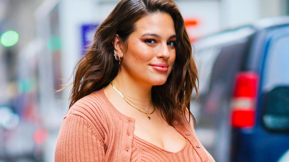 Ashley Graham hochschwanger & heiß So schön kann schwanger sein