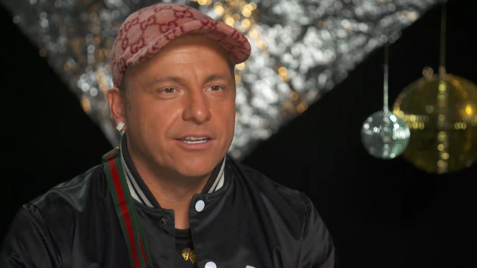 „Let's Dance“-Kandidat Als Dennis kann Martin Klempnow die Sau rauslassen