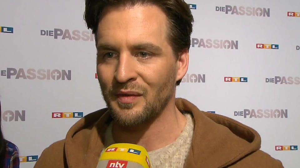Alexander Klaws spielt Jesus Wie stehen "Die Passion"-Stars zum Thema Glauben?