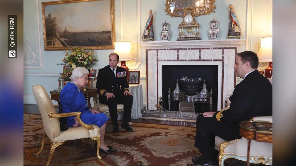 Sie pfeift auf die Regeln Trotz Corona! Queen empfängt Palast-Gäste