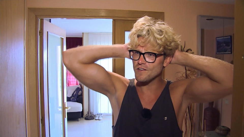 Hausbesuch bei Ex-Bachelor Paul Janke So macht Paul seine Haare schön