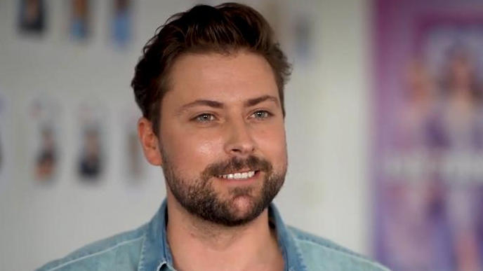 So sieht der GZSZ-Star nicht mehr aus Felix von Jascheroff bekommt eine neue Frisur
