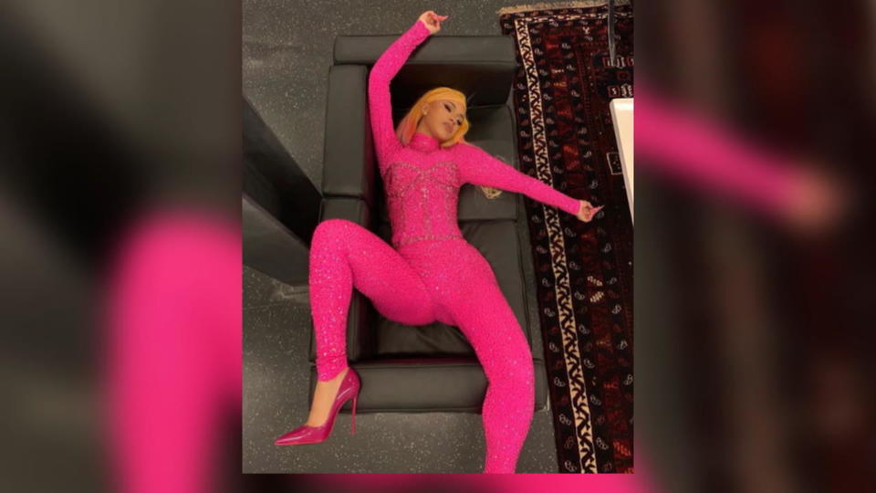 Bleaching: Cardi B wird heller Vagina-Bleaching bei Rapperin