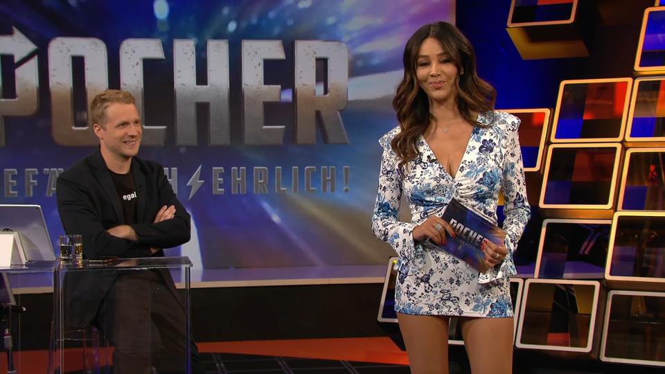 Live bei "Pocher - gefährlich ehrlich!" Verona Pooth gibt ihr Stand-Up-Comedy-Debüt