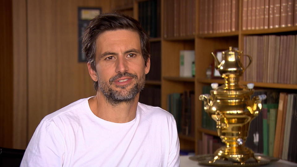 Er bekommt eine Rolle bei "Schwester, Schwester" Tom Beck zurück bei RTL