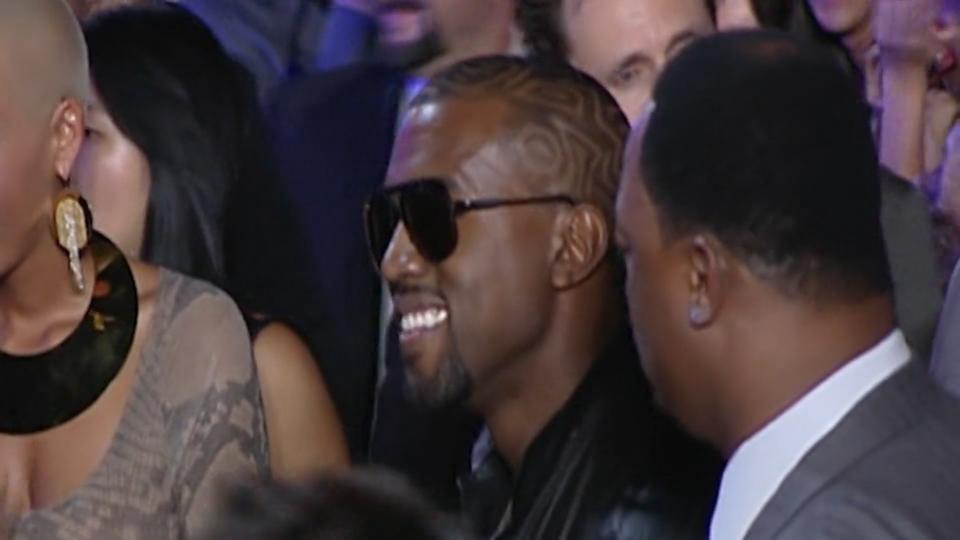 Deshalb hat er Taylor Swift 2009 beleidigt Kanye Wests VMA-Beleidigung hatte einen göttlichen Grund