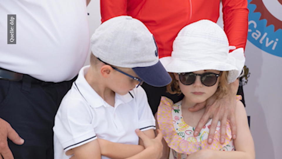 Fürsten-Kids haben gar keinen Bock Jacques und Gabriella schmollen um die Wette