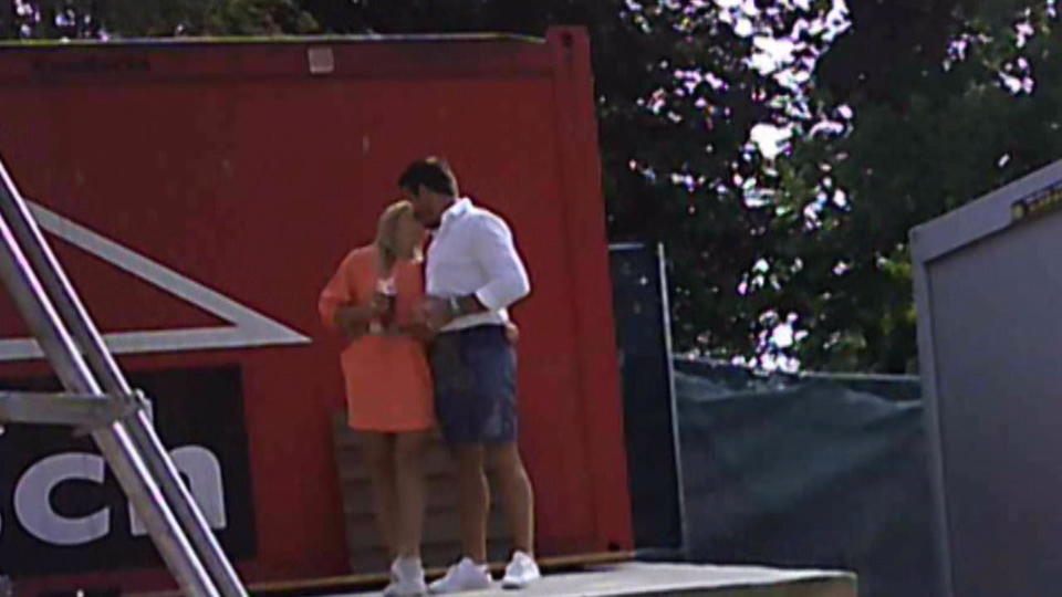 Helene Fischer und Thomas Seitel Hier stoßen sie verliebt auf ihre Traumvilla an