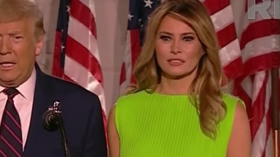 Sie ist wieder da Neue Statue von Melania Trump enthüllt
