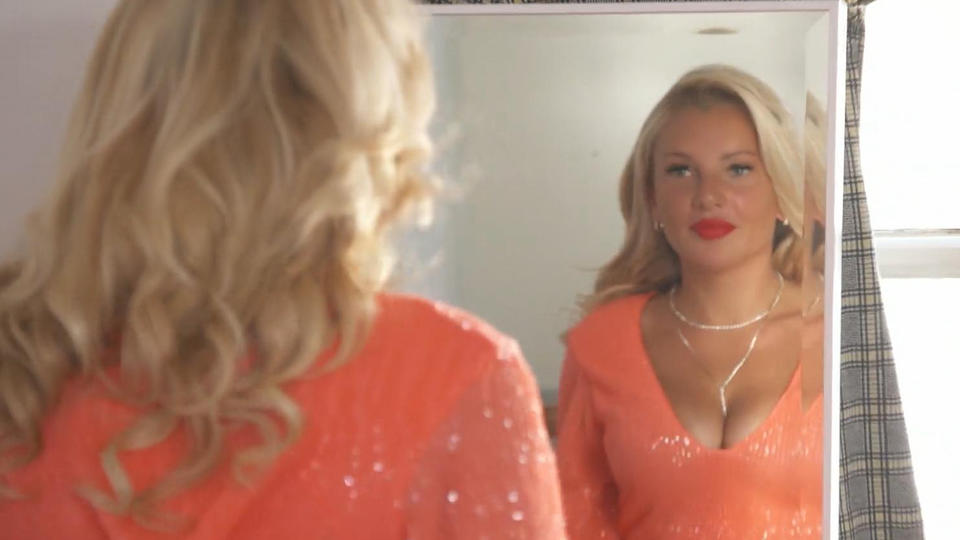 Suche nach Mr. Right Evelyn Burdecki verlegt Dates nach Holland