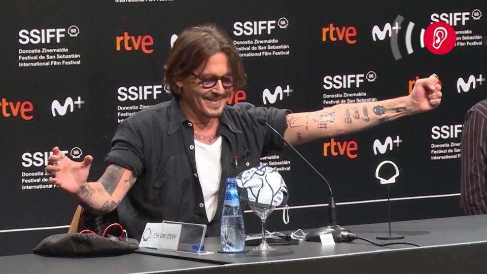 Nach Schlammschlacht vor Gericht Johnny Depp ist zurück