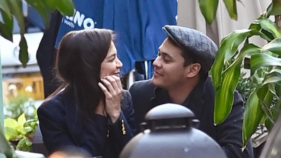 Katie Holmes knutscht mit ihrem Emilio Schauspielerin ganz verliebt in New York