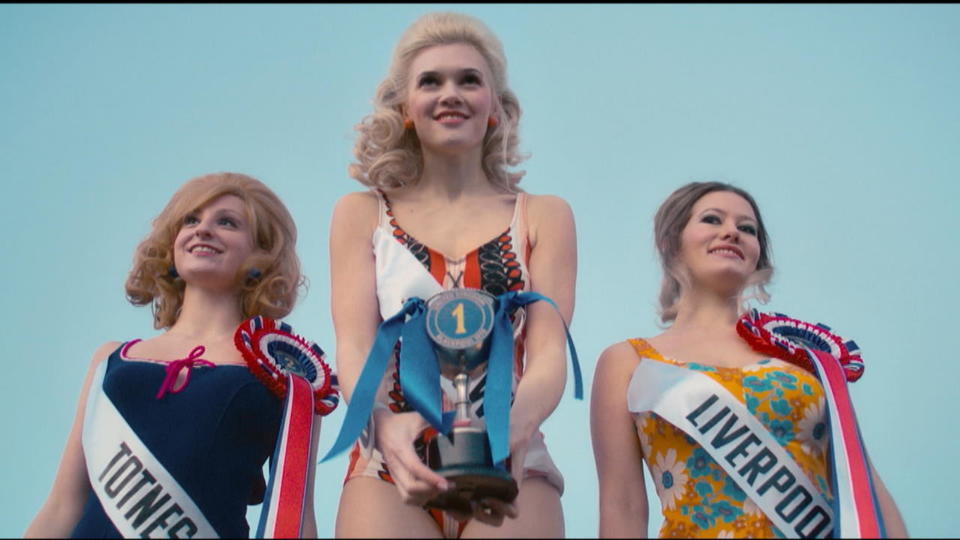Kinostart: 1. Oktober 2020 Schmierige Chauvis & Keira Knightley: "Die Misswahl"