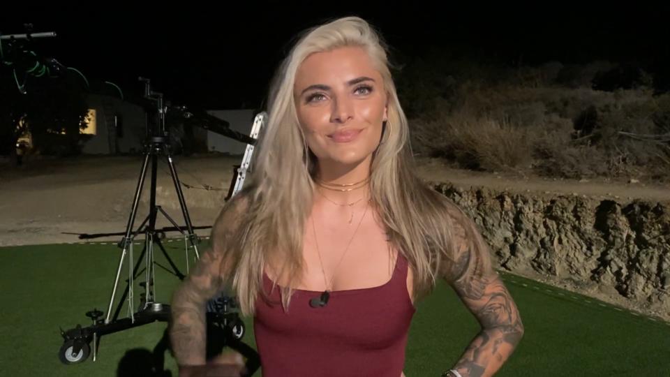 Beim AYTO-Dreh in Griechenland Sophia Thomalla feiert in Griechenland