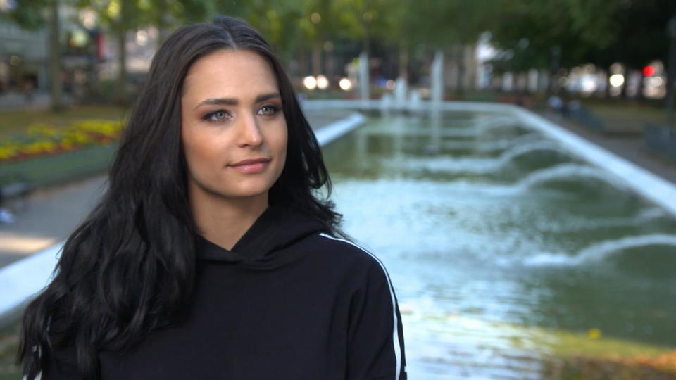Amira Pocher feiert Bonnie Strange für Ehrlichkeit Beim Thema "Fake-Influencer" sind sich Bonnie & Amira einig
