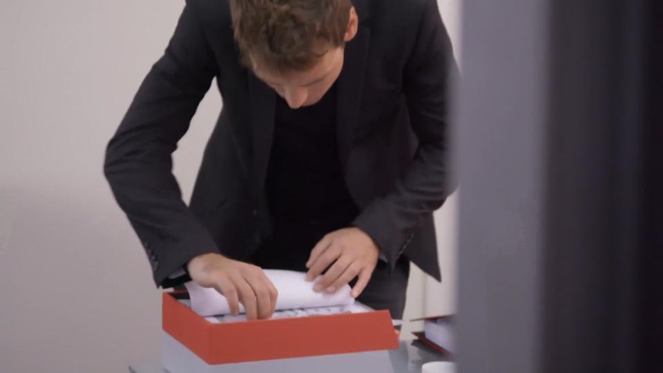 „Unter uns“-Folge vom 16.10.2020 Wo schnüffelt Till herum?