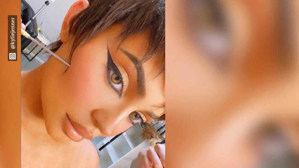 Verwechslungsgefahr Kylie Jenner sieht Mama Kris zum Verwechseln ähnlich