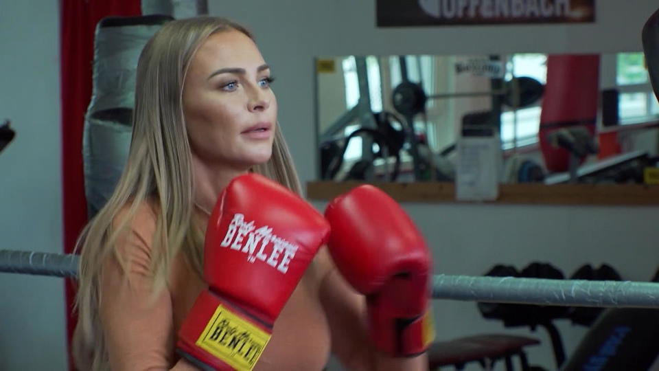 Training mit Boxweltmeister Tascha Jasmin Beil ist bereit für den Kampf