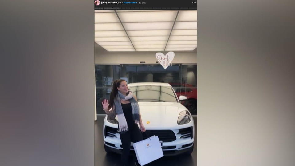 Sie ist so stolz auf sich Jenny Frankhauser zeigt Fans ihren neuen Wagen