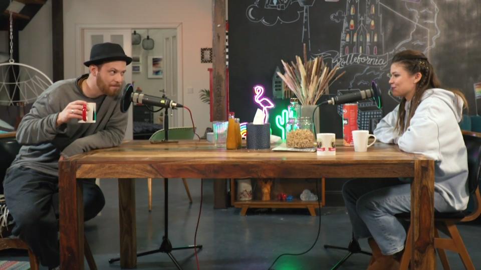 „Unter uns“-Podcast Weihnachten bei Patrick Müller und Sharon Berlinghoff
