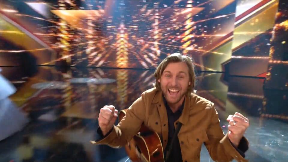 Er kann sein Glück kaum fassen Nick Ferretti ist der Sieger bei "Das Supertalent" 2020