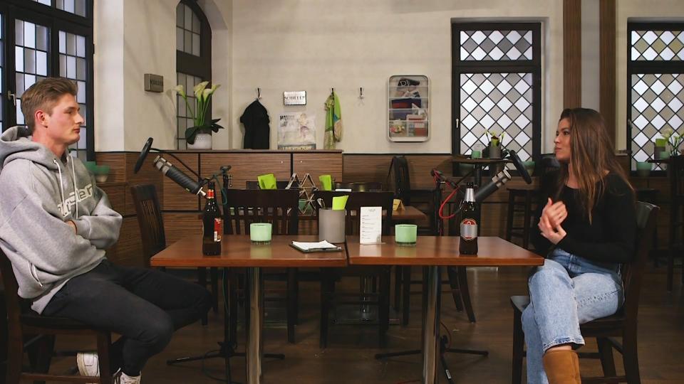 Yannik Meyer und Isabelle Geiss im Podcast „Unter uns“-Stars lieben die Musik!