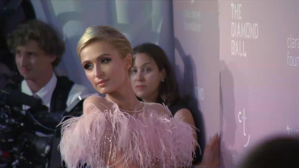 Baby-Wunsch zum 40. Geburtstag Paris Hilton will Zwillinge per Invitro-Methode