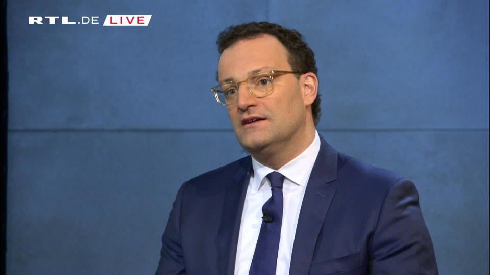 "Impfreaktionen sind ein gutes Zeichen" Das sagt Jens Spahn über den Impfstoff von AstraZeneca