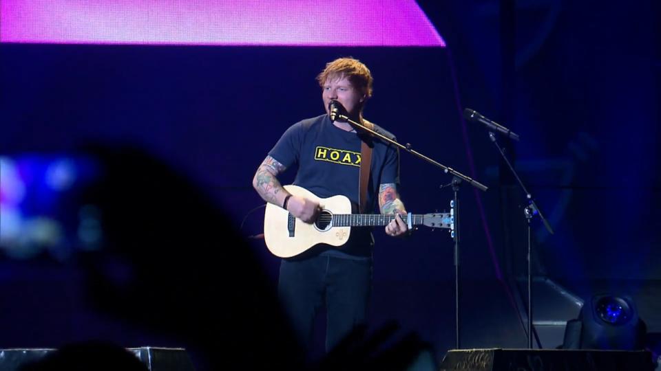 So sah der Schmusesänger als Baby aus Sänger Ed Sheeran wird 30! So sah er al Baby und Teenage aus