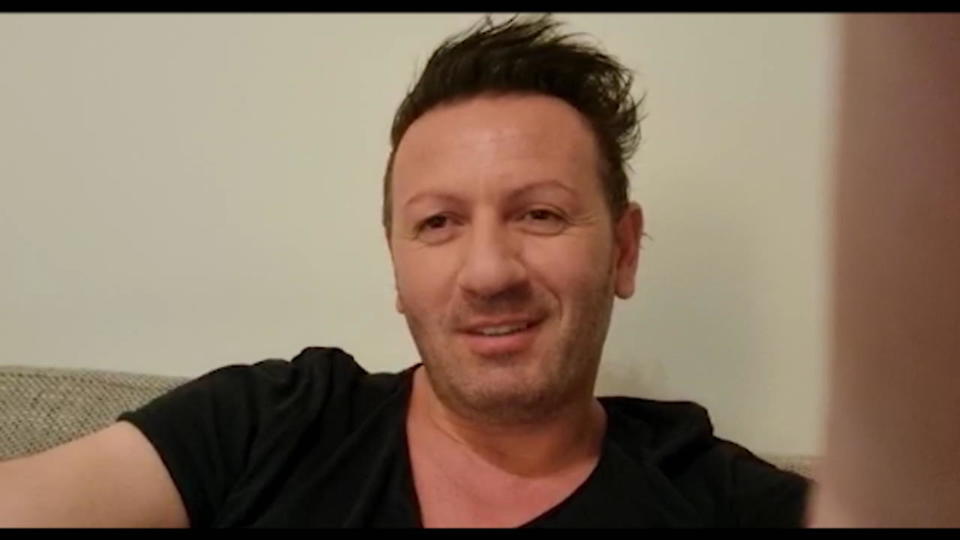 Vampirzähne für Danni? Geht gar nicht! Ennesto Monté macht Andreas Robens eine Ansage