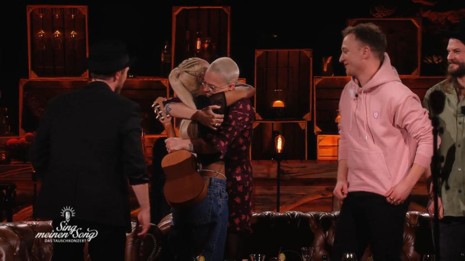 Sie hat Nura bei ihrer Trauer geholfen Stefanie Heinzmann liefert den "Song des Abends"