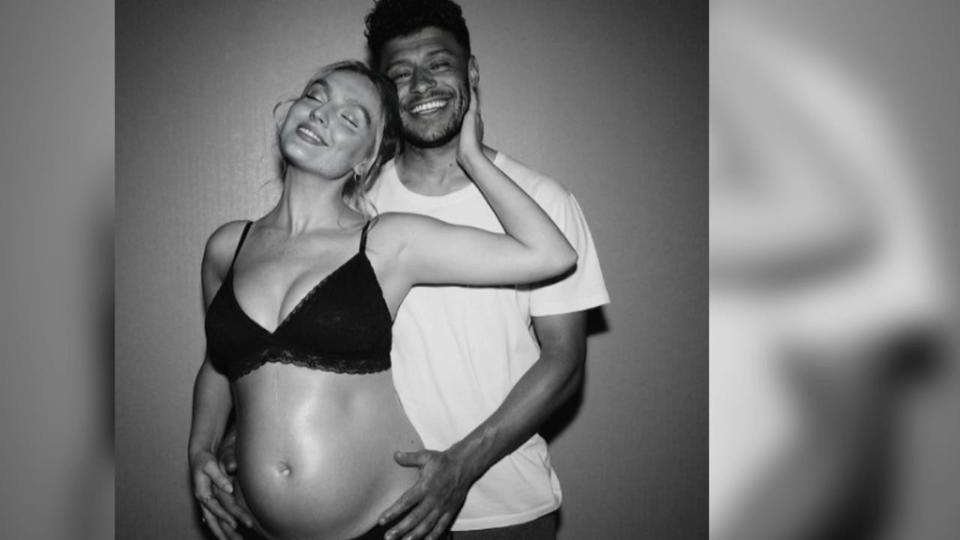 Zwei "Little Mix"-Stars sind schwanger Perrie und Leigh-Anne werden Mamas