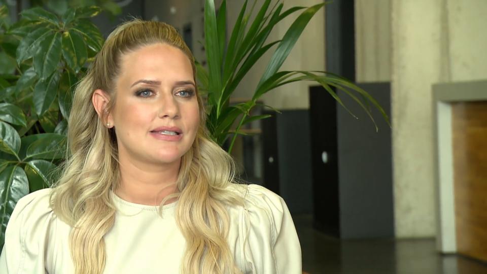 Zurück zur Arbeit Neu-Mama Sarah Knappik über ihr Leben mit Kind