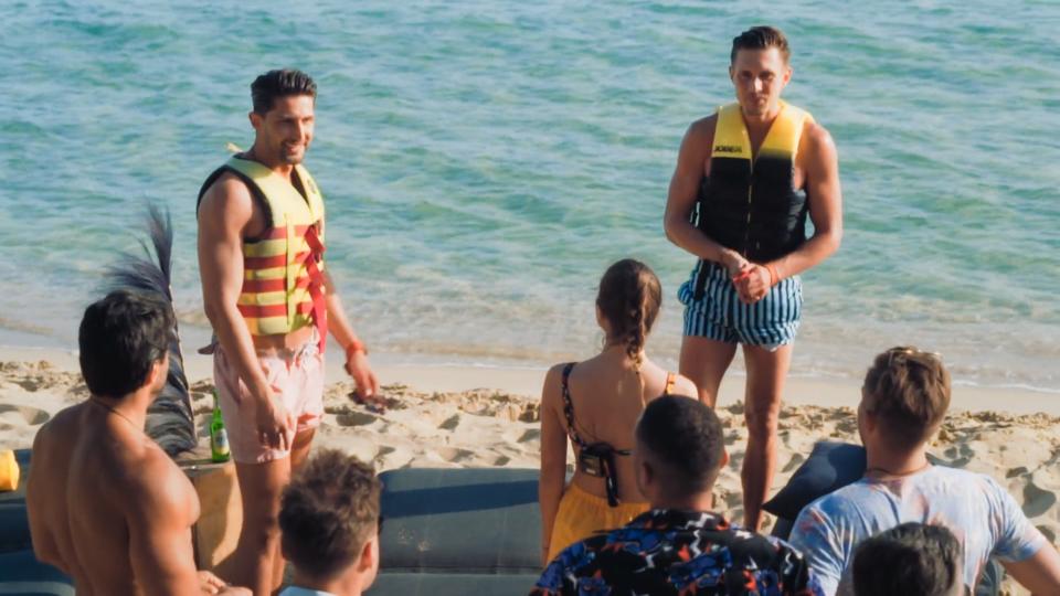 Nachschub bei "Die Bachelorette" Zwei neue Männer crashen Maximes Date
