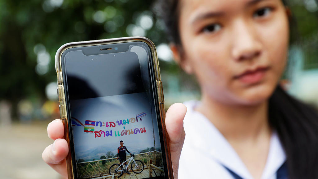 Fußballmannschaft in Thailand in Höhle verschollen