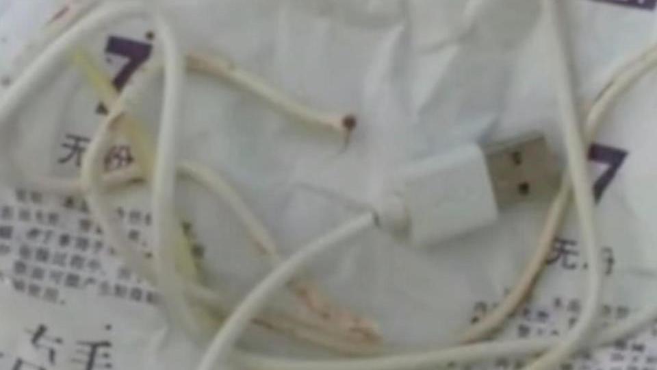 Ladekabel nach der Operation.