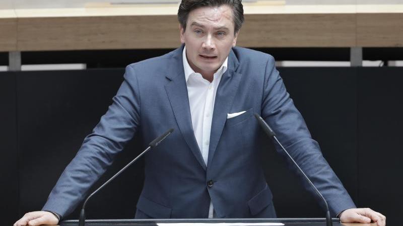 Marcel Luthe spricht im Abgeordnetenhaus