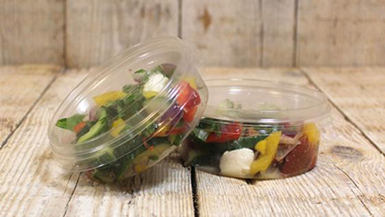Folien, Schalen und Co. können auch nachhaltig aus Bio-Plastik sein.
