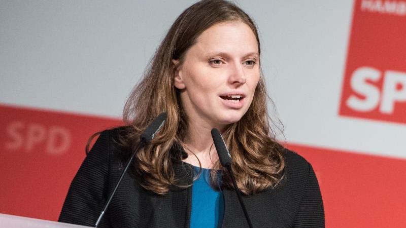 Melanie Leonhard