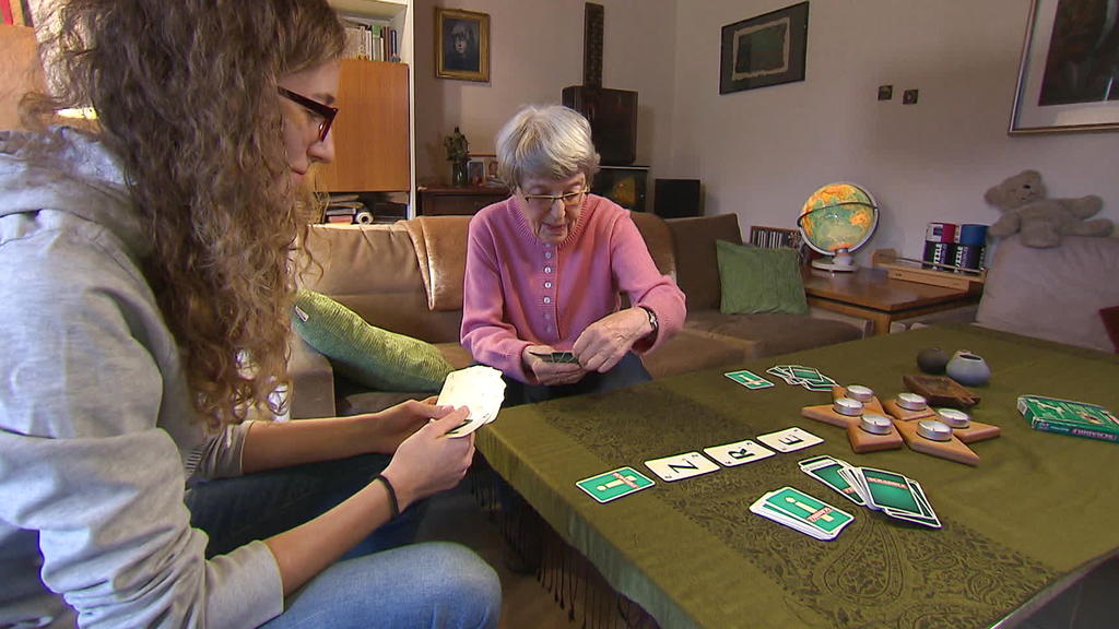 Studentin Vivien und Gertrud Drieschner
