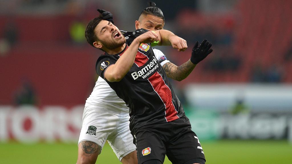 Leverkusen, Germany, 21.02.2019, UEFA Europa League - 2018/19 Season, Zwischenrunde, Bayer 04 Leverkusen - FK Krasnodar, Kevin Volland (B04) und Cristian Ramirez (FK Krasnodar) im zweikampf ( DeFodi521 *** Leverkusen Germany 21 02 2019 UEFA Europa Le