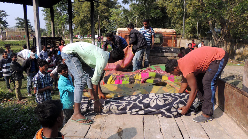 Viele Tote nach Schnaps-Vergiftung im indischen Assam