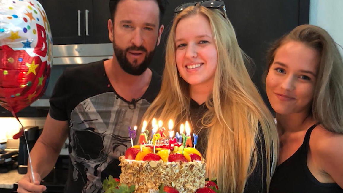 Michael Wendler Und Laura Muller Feiern Den 17 Geburtstag Von Tochter Adeline