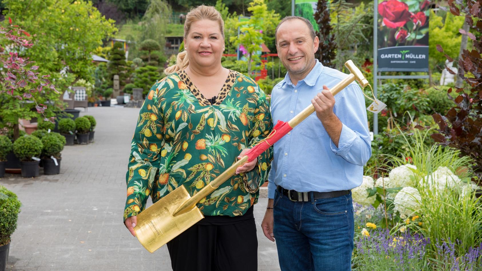 Ran An Den Rasen Bernd Franzen Und Ilka Bessin Kuren Die