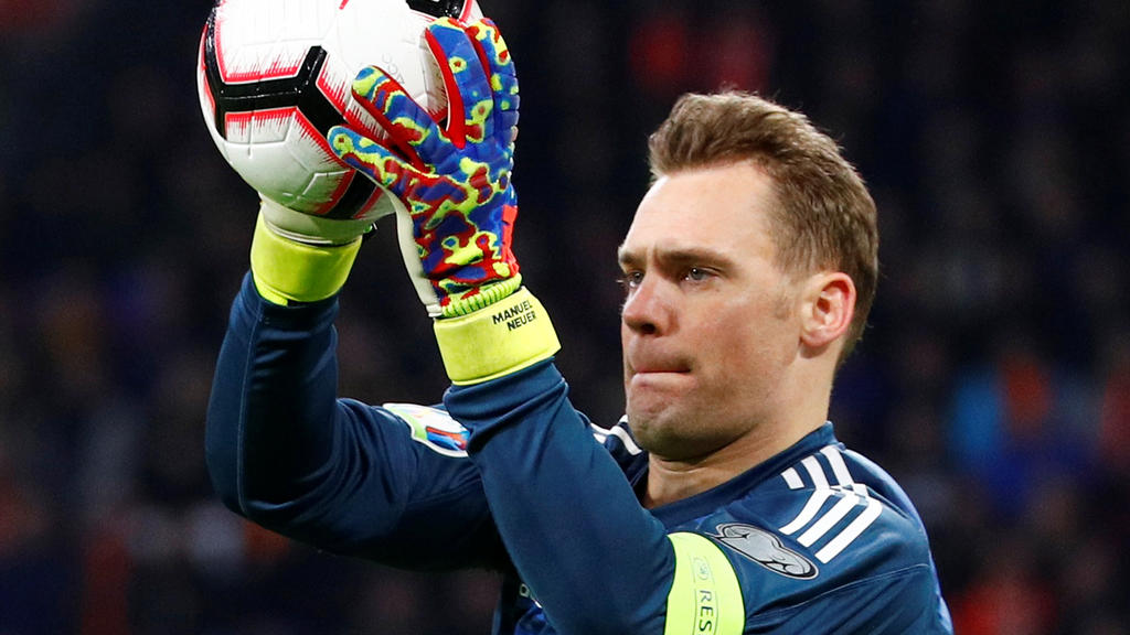 Soccer Football - Euro 2020 Qualifier - Group C - Netherlands v Germany - Johan Cruijff ArenA, Amsterdam, Netherlands - March 24, 2019 Germany's Manuel Neuer in action REUTERS/Francois Lenoir
