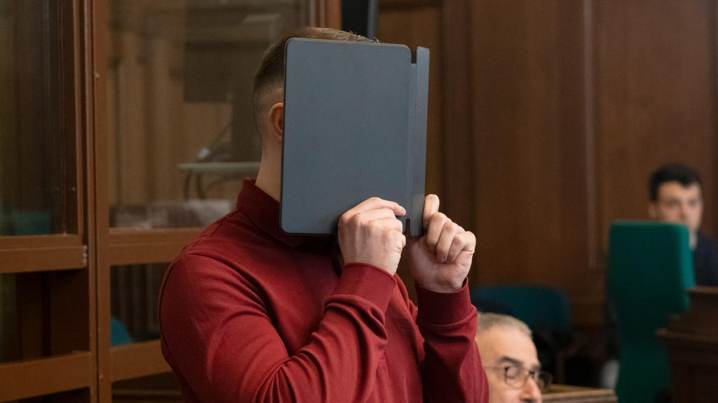Vor dem Landgericht Berlin entschuldigten sich die Ku'damm-Raser.
