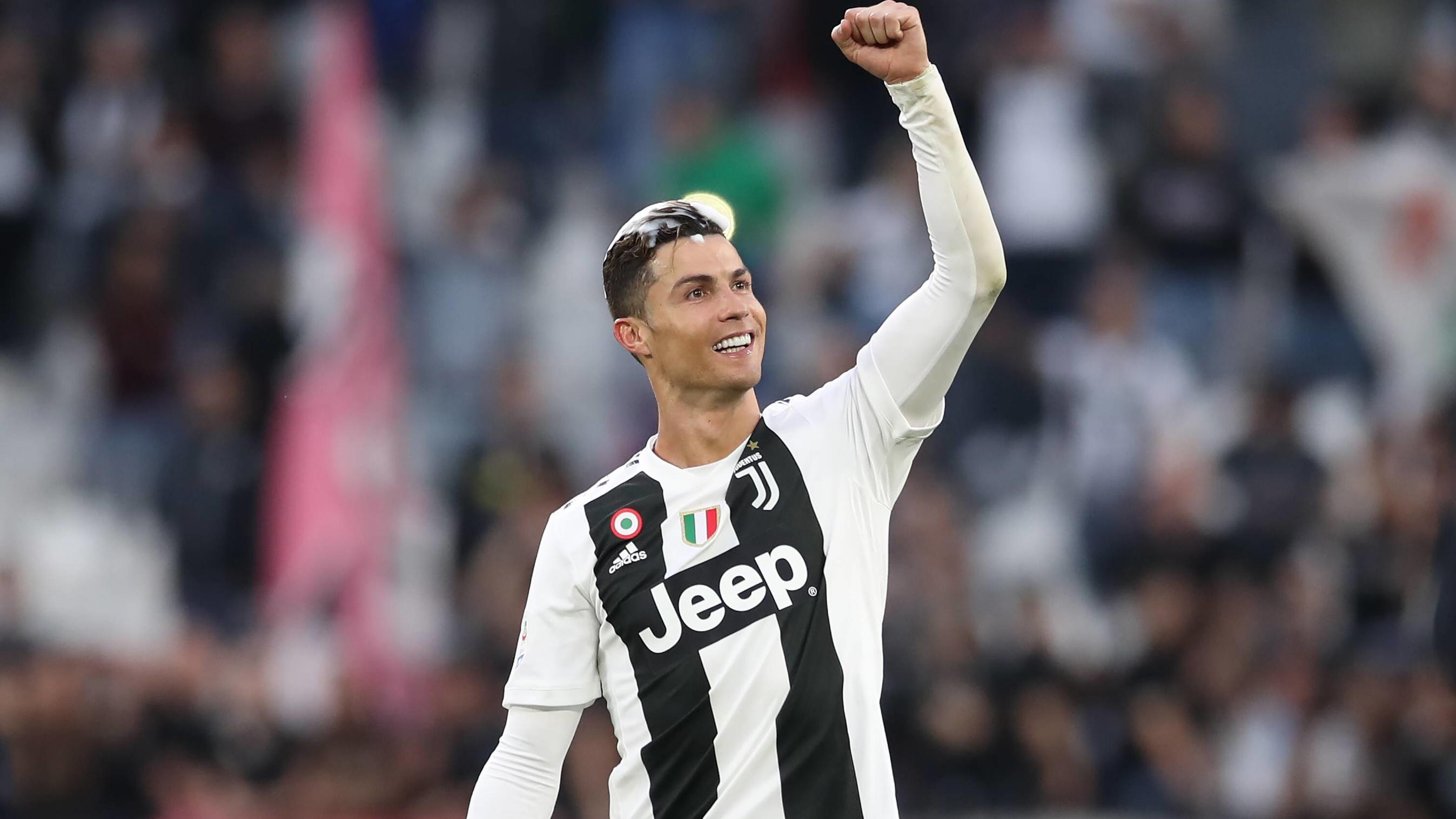 Juventus Turin Neues Trikot Ohne Streifen Sorgt Für Unmut
