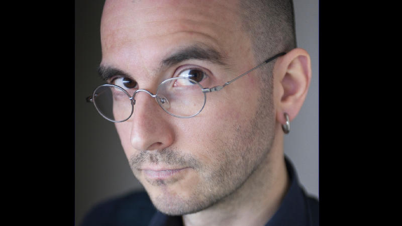 Dr. Mark Benecke ist Kriminalbiologe.