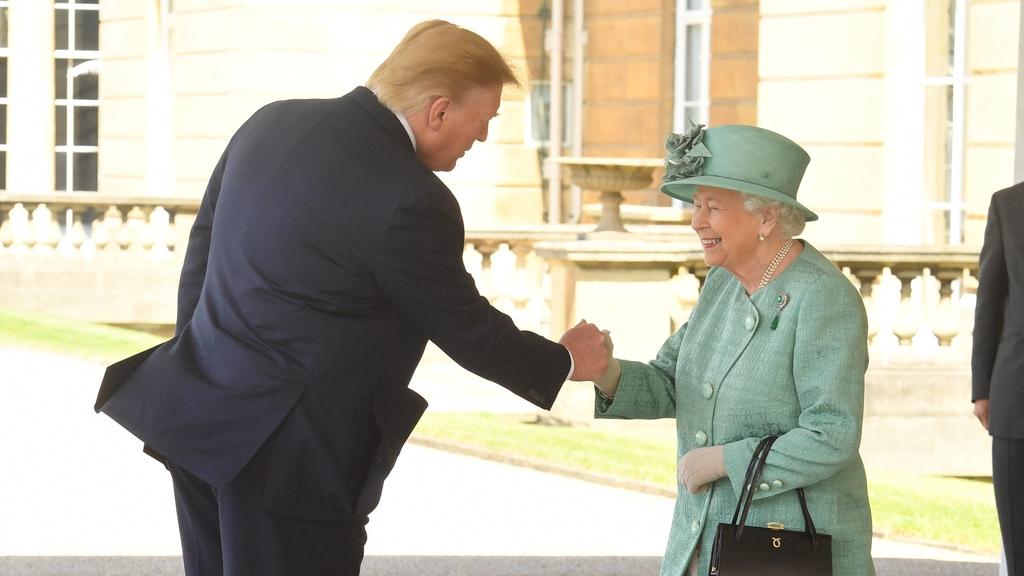 . 03/06/2019. London, United Kingdom. President Trump and his wife Melania with Queen Elizabeth II and The Prince of Wales and The Duchess of Cornwall at a Ceremonial Welcome at Buckingham Palace in London at the start of The PresidentÕs State Visit